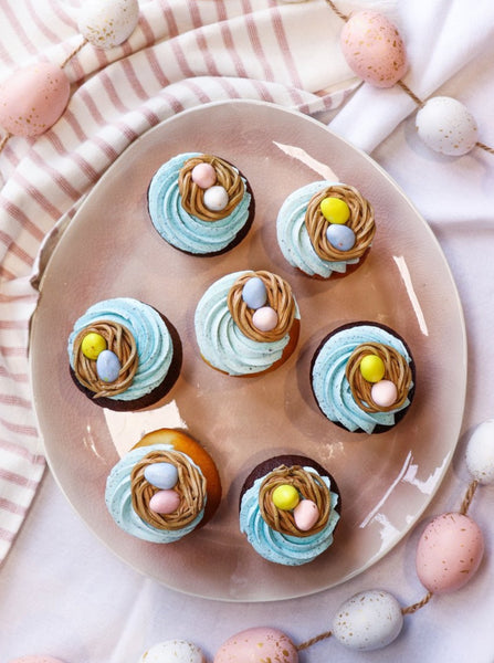 Mini Egg Cupcakes (6,12)